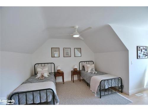 114 John Street, Clarksburg, ON - Indoor Photo Showing Bedroom