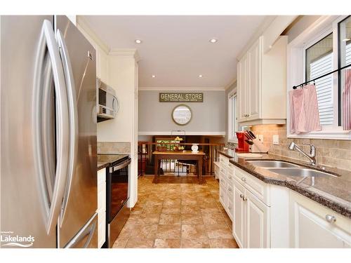 342 Cedar Street, Midland, ON - Indoor Photo Showing Kitchen With Double Sink