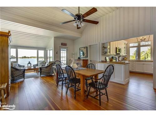 3584 Island 3420, Georgian Bay Twp, ON - Indoor Photo Showing Dining Room