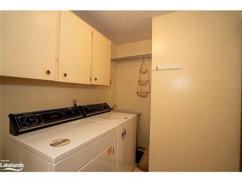12 George Street, Parry Sound, ON - Indoor Photo Showing Laundry Room