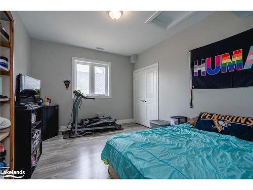 10 Elm Drive, Wasaga Beach, ON - Indoor Photo Showing Bedroom