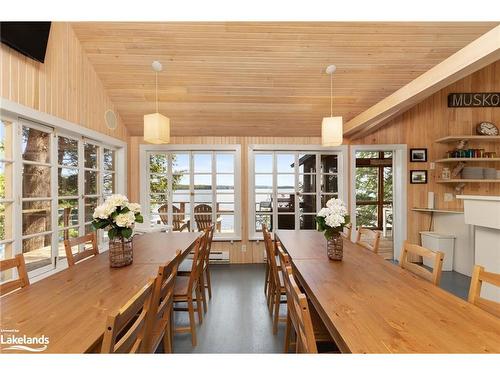 29 Island 26Lm, Gravenhurst, ON - Indoor Photo Showing Dining Room