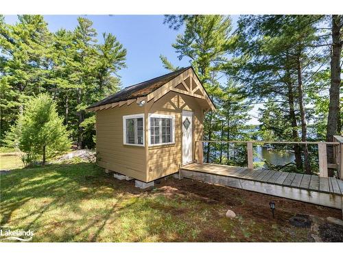 29 Island 26Lm, Gravenhurst, ON - Outdoor With Body Of Water With Deck Patio Veranda