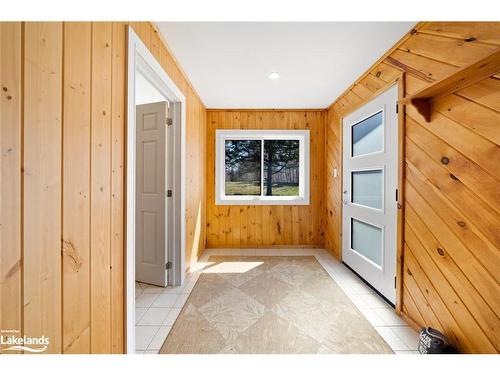 36 Beaver Trail, Mcdougall, ON - Indoor Photo Showing Other Room