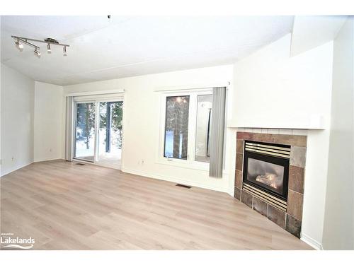 707 Johnston Park Avenue, Collingwood, ON - Indoor Photo Showing Living Room With Fireplace