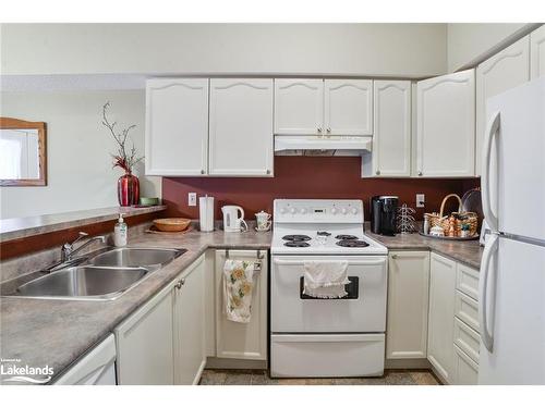 101-125 Bond Street, Orillia, ON - Indoor Photo Showing Kitchen With Double Sink