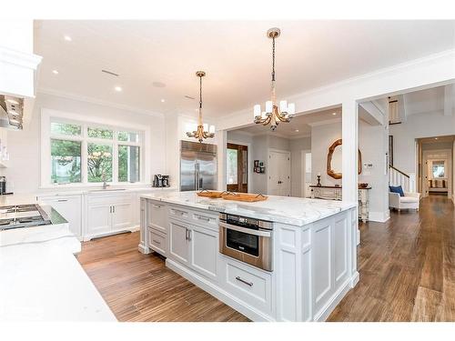36-1033 Rossclair Road, Port Carling, ON - Indoor Photo Showing Kitchen With Upgraded Kitchen