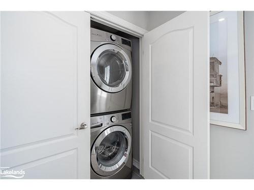 21 Kennedy Avenue, Collingwood, ON - Indoor Photo Showing Laundry Room