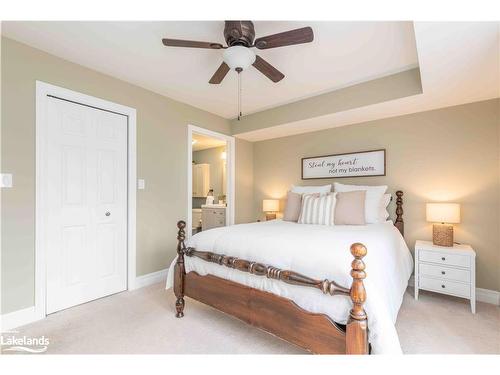 105-26 Dairy Lane, Huntsville, ON - Indoor Photo Showing Bedroom