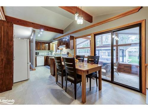 7 Fredrick Avenue, Tiny, ON - Indoor Photo Showing Dining Room