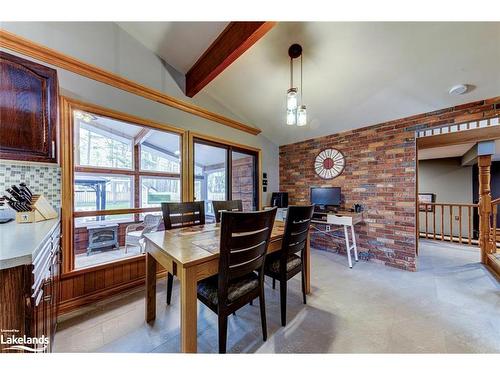 7 Fredrick Avenue, Tiny, ON - Indoor Photo Showing Dining Room