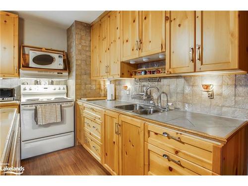 659 Honey Harbour Road, Port Severn, ON - Indoor Photo Showing Kitchen With Double Sink