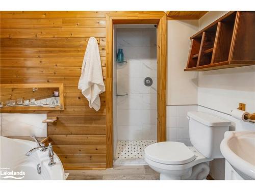 659 Honey Harbour Road, Port Severn, ON - Indoor Photo Showing Bathroom