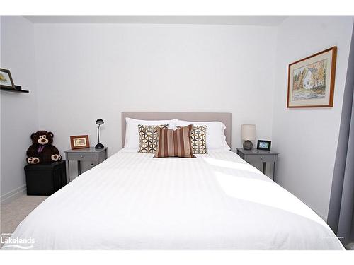 111 Cardinal Crescent, Thornbury, ON - Indoor Photo Showing Bedroom