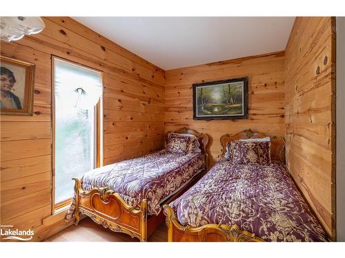 1472 Peterson Road, Maynooth, ON - Indoor Photo Showing Bedroom