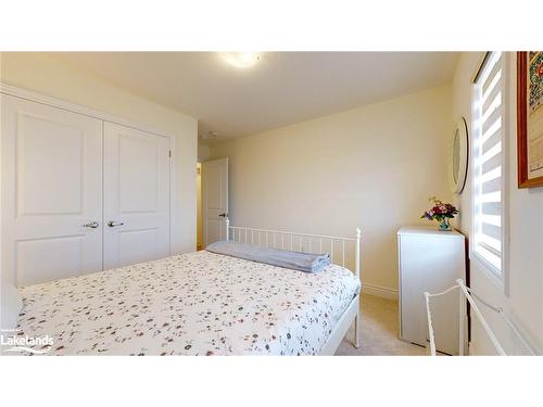 3 Stately Drive, Wasaga Beach, ON - Indoor Photo Showing Bedroom