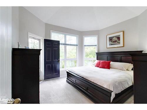 28 Barker Boulevard, Collingwood, ON - Indoor Photo Showing Bedroom