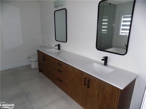 1464 Blackmore Street, Innisfil, ON - Indoor Photo Showing Bathroom