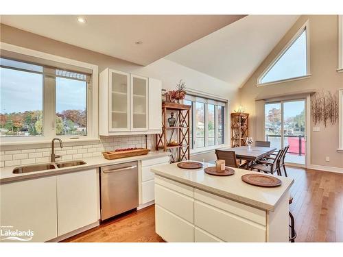 22 10Th Street S, Wasaga Beach, ON - Indoor Photo Showing Kitchen With Double Sink