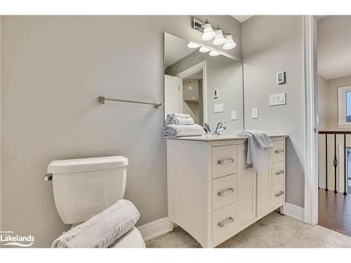 22 10Th Street S, Wasaga Beach, ON - Indoor Photo Showing Bathroom