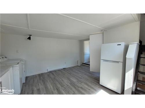46 Glenwood Drive, Wasaga Beach, ON - Indoor Photo Showing Laundry Room