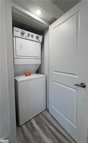 6415-6417-9 Harbour Street, Collingwood, ON - Indoor Photo Showing Laundry Room