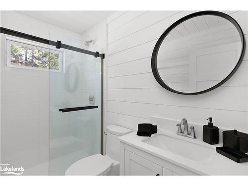 200 Westpoint Sands Road, Port Sydney, ON - Indoor Photo Showing Bathroom