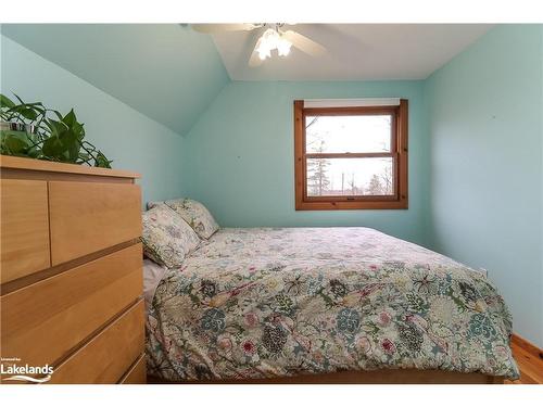 105 Hoyt Avenue, Victoria Harbour, ON - Indoor Photo Showing Bedroom