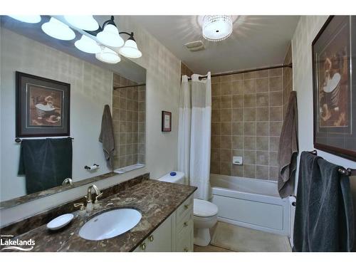 10 Boardwalk Avenue, Collingwood, ON - Indoor Photo Showing Bathroom