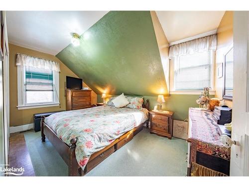 482 Colborne Street, Midland, ON - Indoor Photo Showing Bedroom