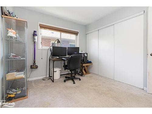 37 Telfer Road, Collingwood, ON - Indoor Photo Showing Other Room