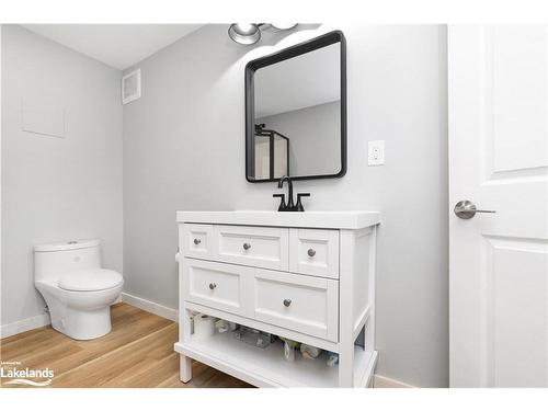 37 Telfer Road, Collingwood, ON - Indoor Photo Showing Bathroom