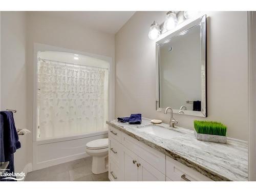 170 Springfield Road, Huntsville, ON - Indoor Photo Showing Bathroom