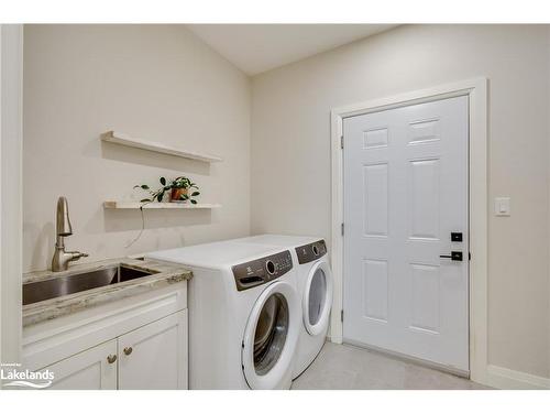 170 Springfield Road, Huntsville, ON - Indoor Photo Showing Laundry Room