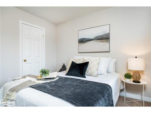 37 Barr Street, Collingwood, ON - Indoor Photo Showing Bedroom