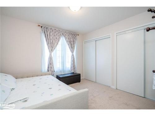 392 Irwin Street, Midland, ON - Indoor Photo Showing Bedroom
