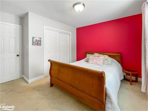 122 Orchard Drive, Thornbury, ON - Indoor Photo Showing Bedroom