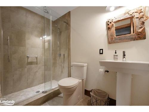 1214 Ursa Road, Highlands East, ON - Indoor Photo Showing Bathroom