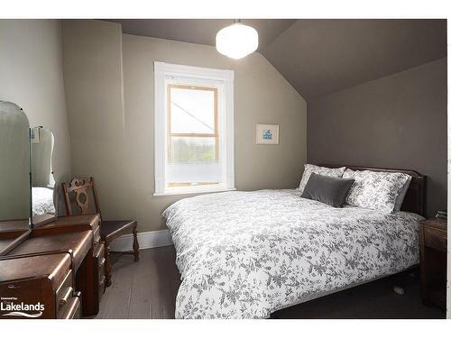 190 Old Lakeshore Road, The Blue Mountains, ON - Indoor Photo Showing Bedroom