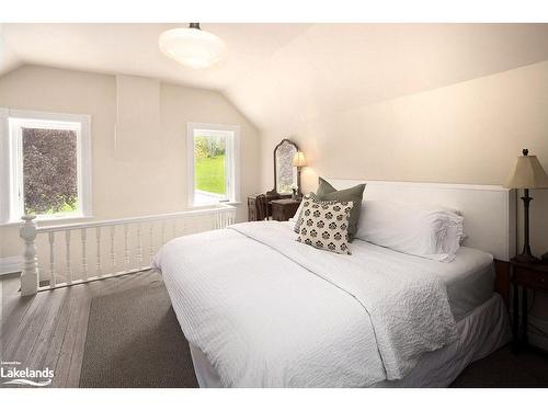 190 Old Lakeshore Road, The Blue Mountains, ON - Indoor Photo Showing Bedroom