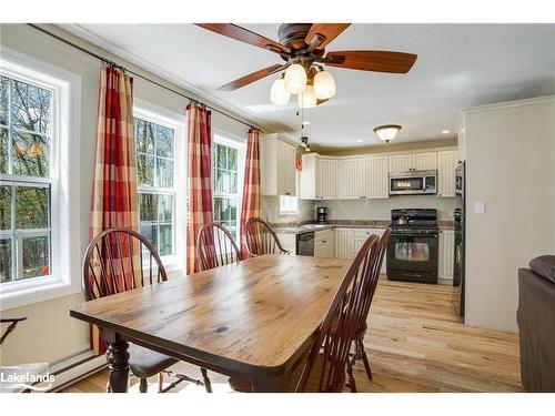 107-3-1052 Rat Bay Road, Lake Of Bays (Twp), ON - Indoor Photo Showing Dining Room