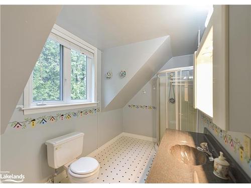 471 Victoria Crescent, Orillia, ON - Indoor Photo Showing Bathroom