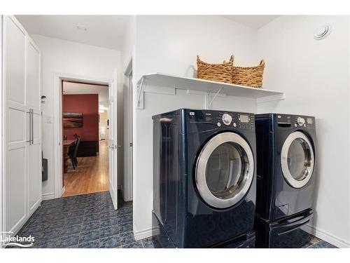 31 Deerfoot Trail, Huntsville, ON - Indoor Photo Showing Laundry Room