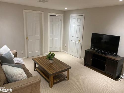 27-162 Settlers Way, The Blue Mountains, ON - Indoor Photo Showing Living Room