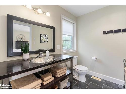 104 Pointview Lane, Huntsville, ON - Indoor Photo Showing Bathroom