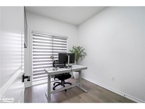 92 Holyrood Crescent, Vaughan, ON - Indoor Photo Showing Office