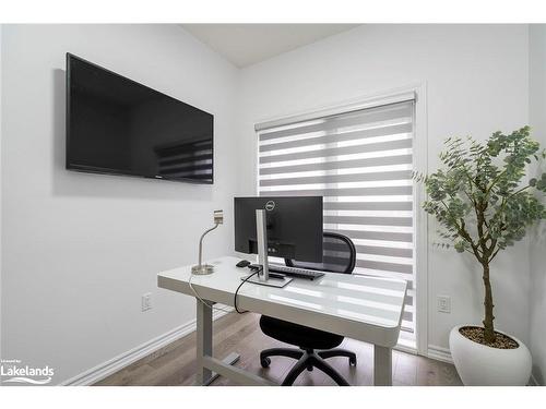 92 Holyrood Crescent, Vaughan, ON - Indoor Photo Showing Office