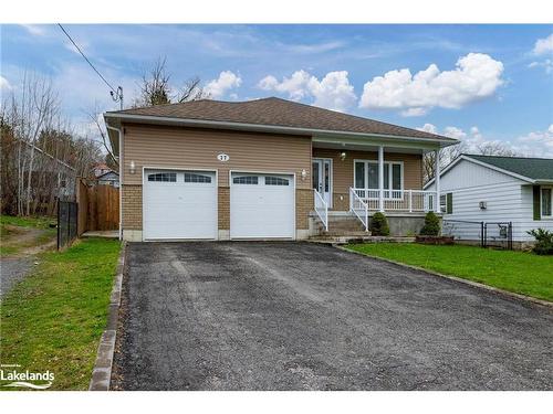 27 Susan Street W, Huntsville, ON - Outdoor With Deck Patio Veranda With Facade