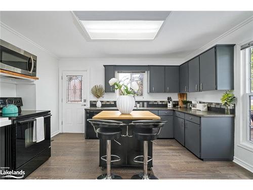 67 Salisbury Road, Prince Edward County, ON - Indoor Photo Showing Kitchen