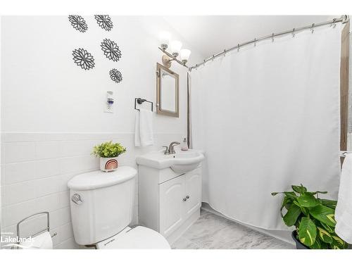 67 Salisbury Road, Prince Edward County, ON - Indoor Photo Showing Bathroom
